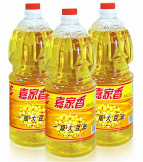 食用油灌裝機(jī)案例